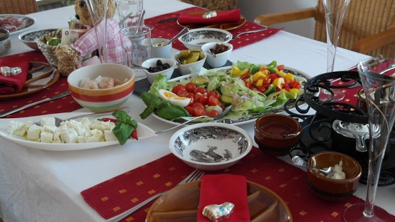 Festlich gedeckter Tisch - wenn Essen zur Belastung wird